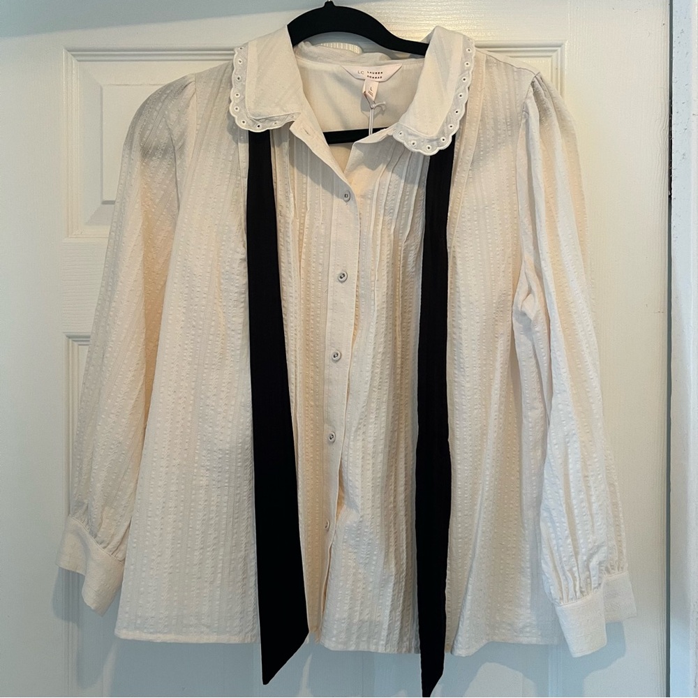 LC by Lauren Conrad white button down top with black tie and Peter Pan collar